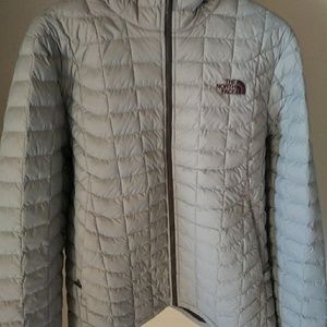 Mens medium northface thermoball coat like new